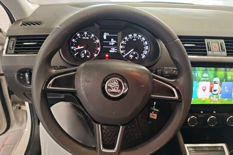 Used Skoda Octavia 2017 1.6L Manual Trend Edition Steering Wheel