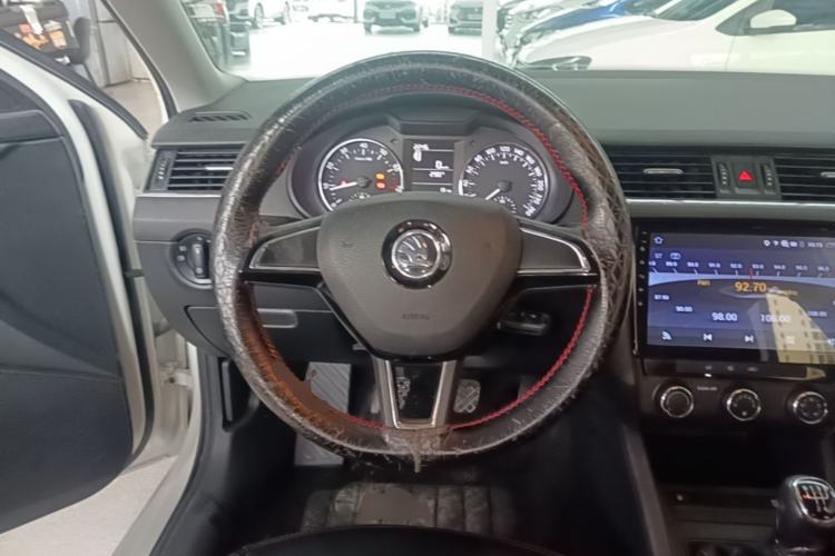 Used Skoda Octavia 2017 Classic Model 1.6L Manual Comfort Edition Steering Wheel