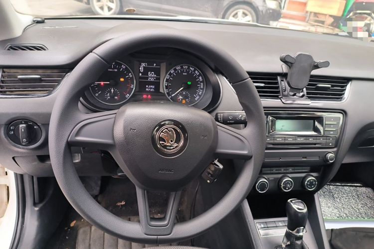 Used Skoda Octavia 2017 Classic Model 1.6L Automatic Standard Edition Steering Wheel
