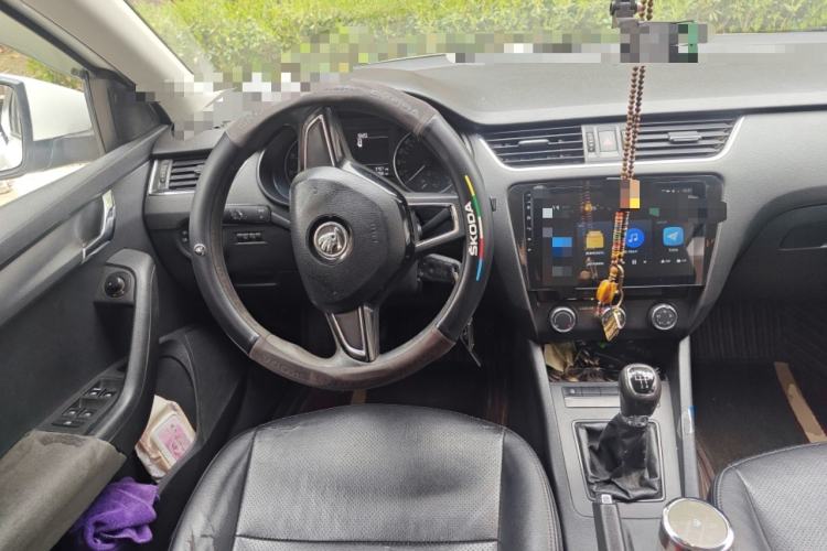 Used Skoda Octavia 2017 Classic Model 1.6L Manual Comfort Edition Steering Wheel