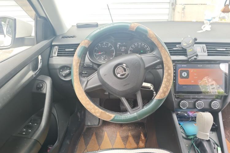 Used Skoda Octavia 2017 Classic Model 1.6L Automatic Standard Edition Steering Wheel