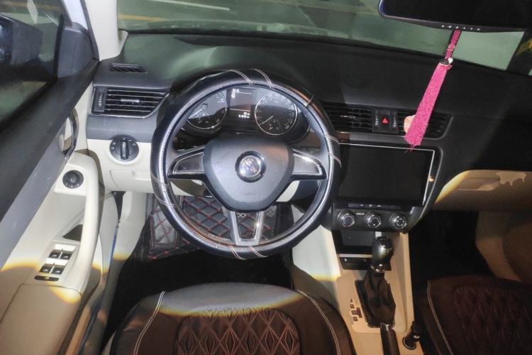 Used Skoda Octavia 2017 1.6L Automatic Chuanxing Edition Steering Wheel