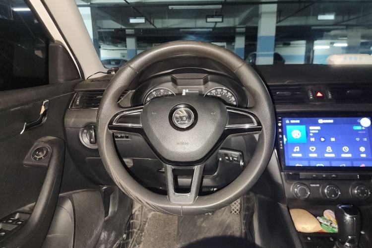 Used Skoda Octavia 2017 Classic Model 1.6L Automatic Comfort Edition Steering Wheel
