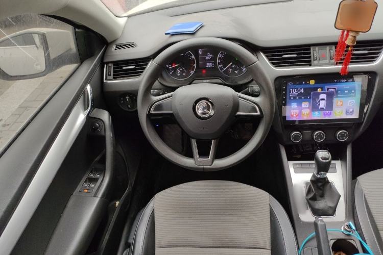 Used Skoda Octavia 2017 1.6L Automatic Chuanxing Edition Steering Wheel
