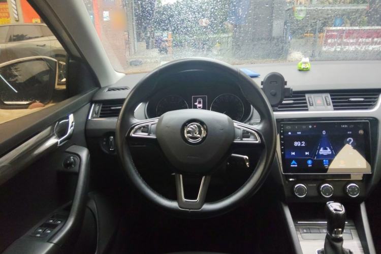 Used Skoda Octavia 2017 1.6L Automatic Smart Drive Edition Steering Wheel