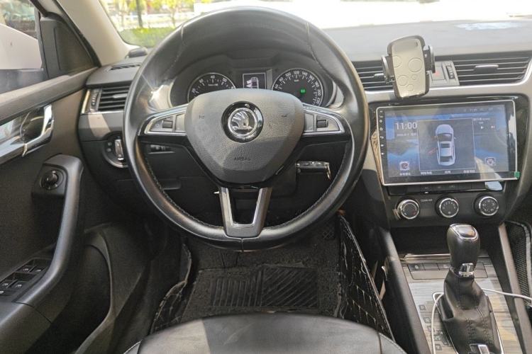 Used Skoda Octavia 2017 1.6L Automatic Smart Drive Edition Steering Wheel