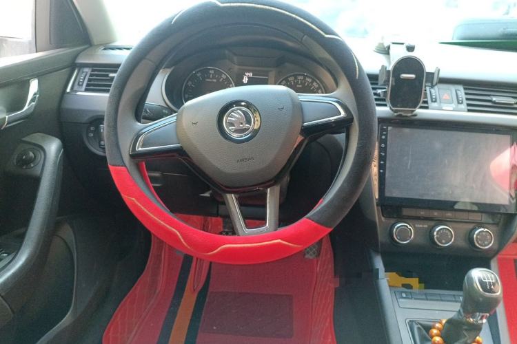 Used Skoda Octavia 2017 Classic Model 1.6L Manual Comfort Edition Steering Wheel