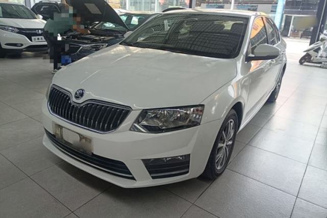 Used Skoda Octavia 2017 Classic Model 1.6L Manual Comfort Edition