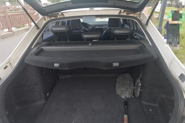 Used Skoda Octavia 2017 1.6L Automatic Smart Drive Edition Trunk