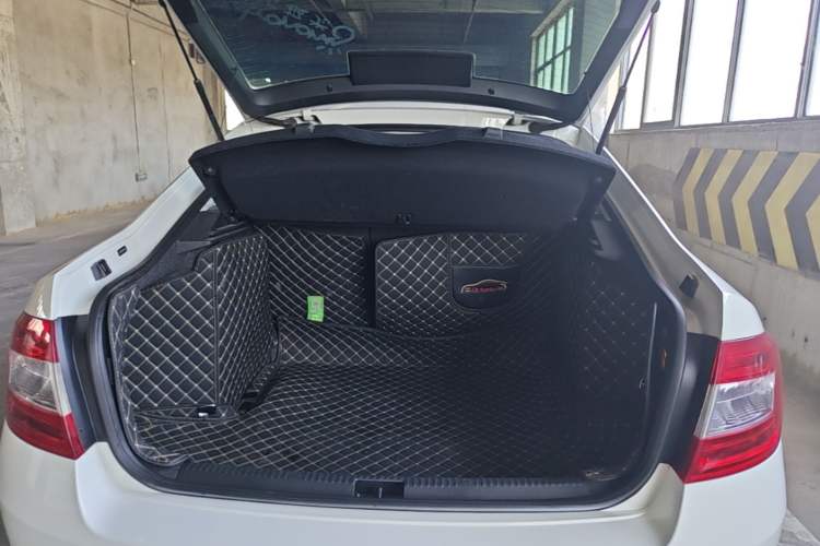 Used Skoda Octavia 2017 TSI280 DSG Smart Drive Edition Trunk