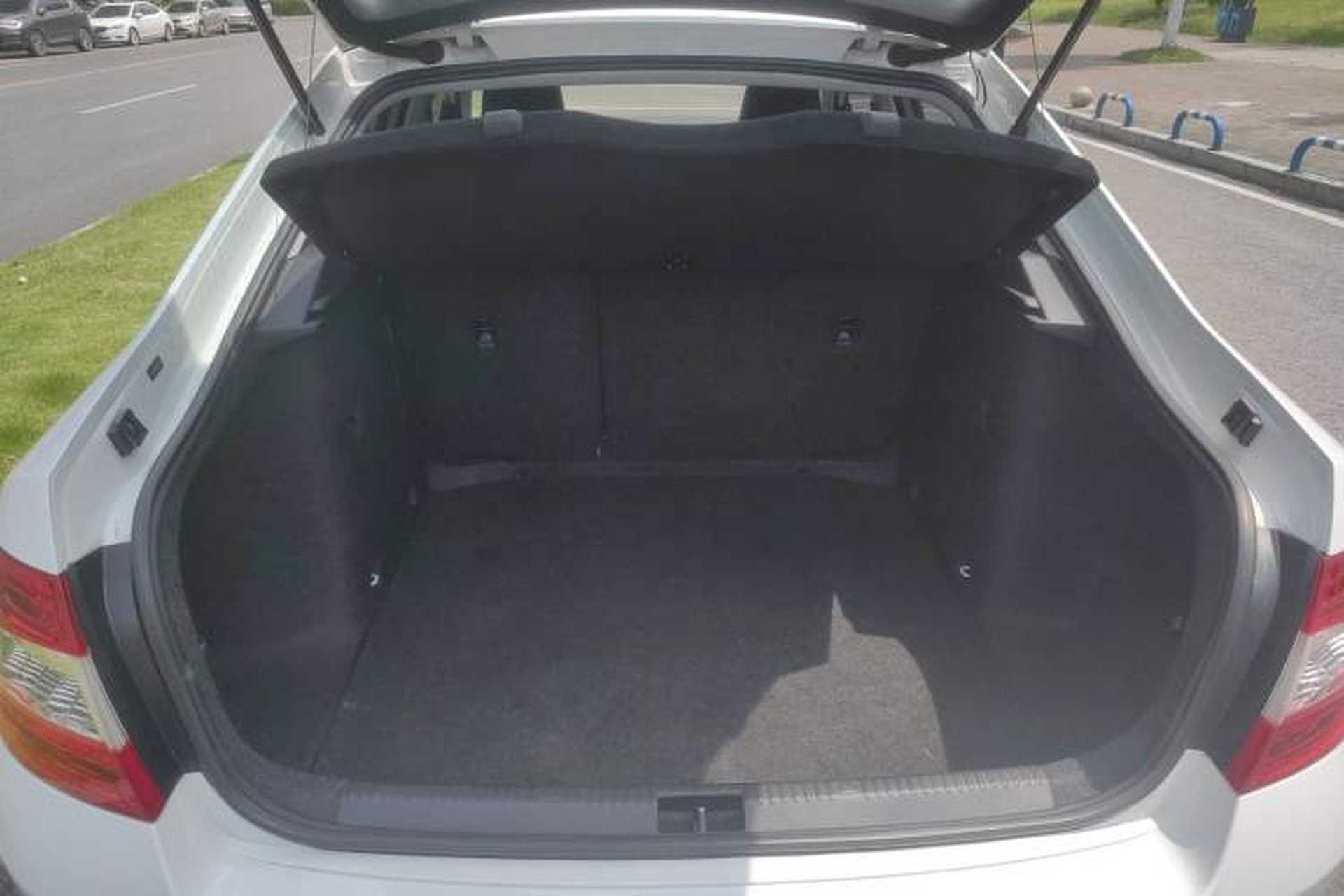 Used Skoda Octavia 2017 1.6L Automatic Chuanxing Edition Trunk