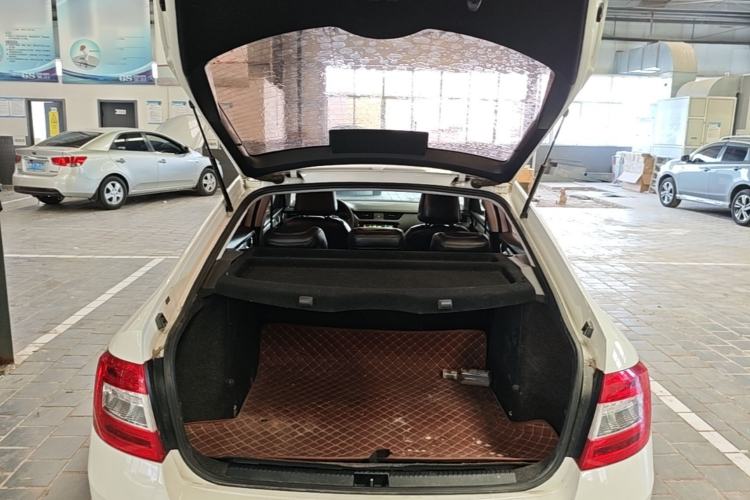 Used Skoda Octavia 2017 1.6L Manual Trend Edition Trunk