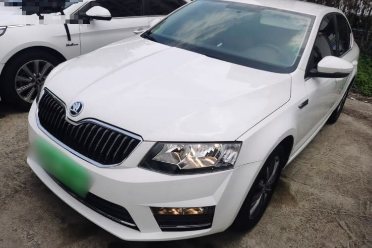 Ojetý Skoda Octavia 2017 1.6L Automatic Chuanxing Edition Guazi used car, China used car export, Used car for sale, Used  cars, Cheapest cars for sale