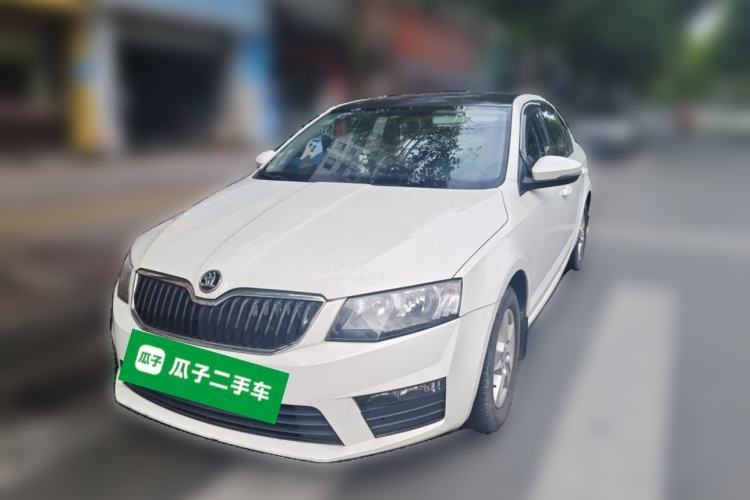 Used Skoda Octavia 2017 Classic Model 1.6L Automatic Standard Edition Guazi used car, China used car export, Used car for sale, Used  cars, Cheapest cars for sale