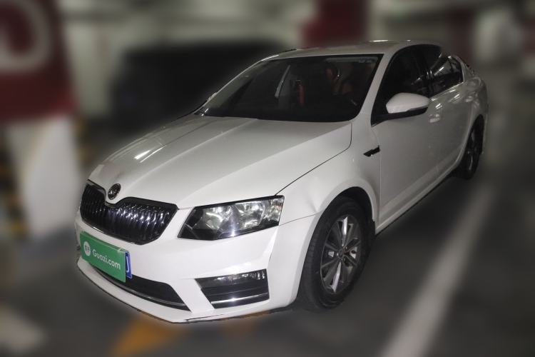 Used Skoda Octavia 2017 1.6L Automatic Chuanxing Edition Guazi used car, China used car export, Used car for sale, Used Skoda cars, Cheapest cars for sale