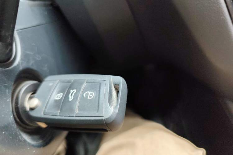 Used Skoda Octavia 2017 1.6L Automatic Chuanxing Edition Vehicle Key
