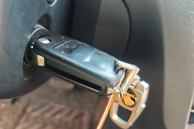 Used Skoda Octavia 2017 1.6L Automatic Smart Drive Edition Vehicle Key