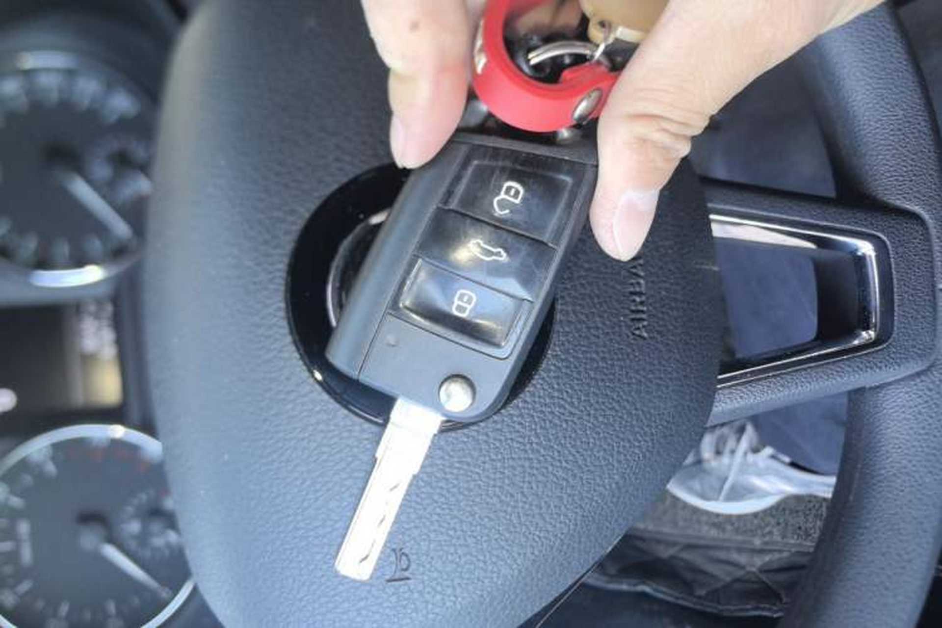 Used Skoda Octavia 2017 1.6L Automatic Chuanxing Edition Vehicle Key