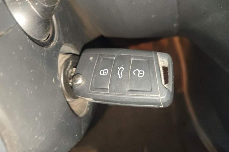 Used Skoda Octavia 2017 1.6L Automatic Smart Drive Edition Vehicle Key