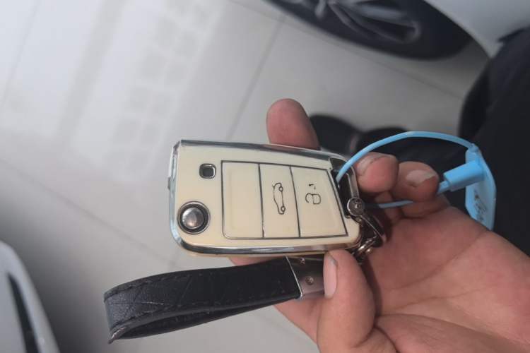 Used Skoda Octavia 2017 1.6L Automatic Smart Drive Edition Vehicle Key