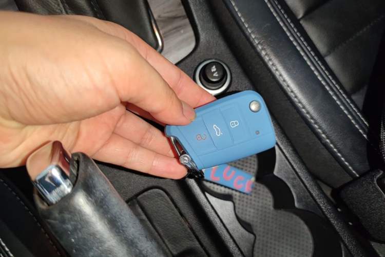 Used Skoda Octavia 2017 1.6L Automatic Smart Drive Edition Vehicle Key