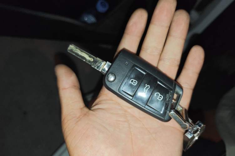 Used Skoda Octavia 2017 1.6L Automatic Smart Drive Edition Vehicle Key