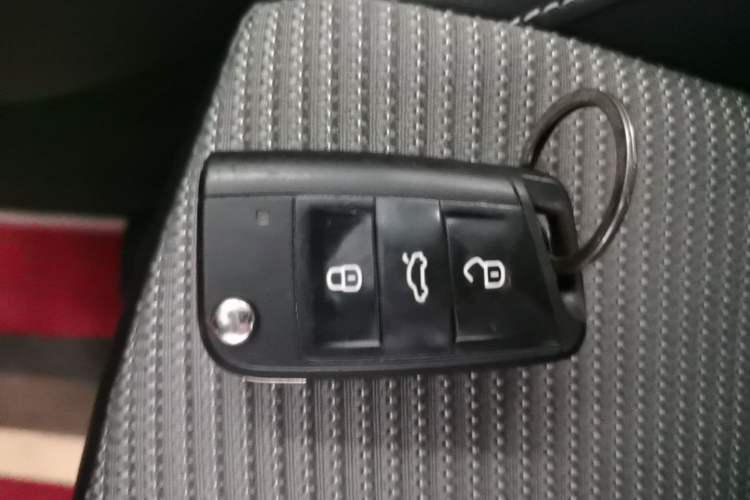 Used Skoda Octavia 2017 1.6L Manual Trend Edition Vehicle Key