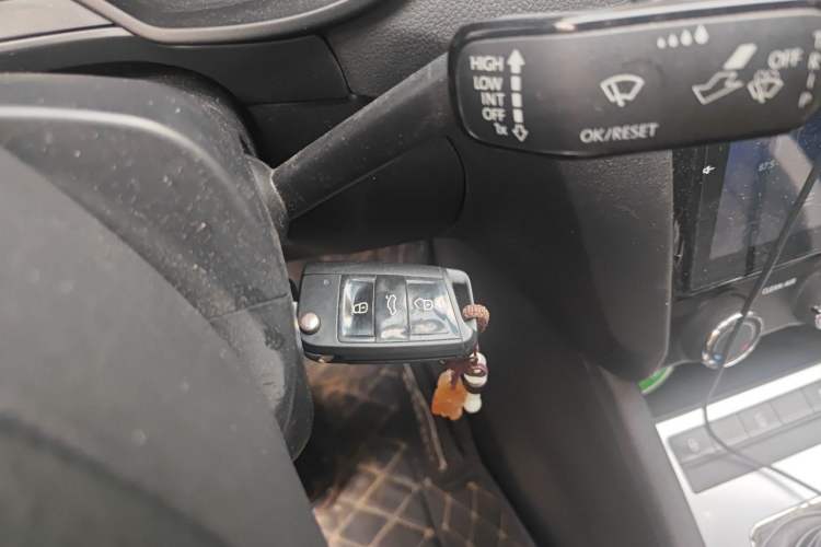 Used Skoda Octavia 2017 1.6L Automatic Chuanxing Edition Vehicle Key