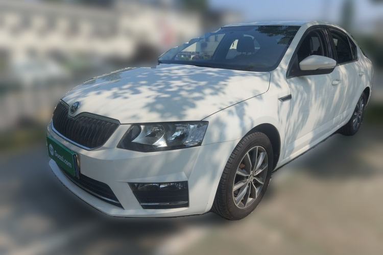 Used Skoda Octavia 2017 1.6L Automatic Chuanxing Edition Guazi used car, China used car export, Used car for sale, Used cars, Cheapest cars for sale