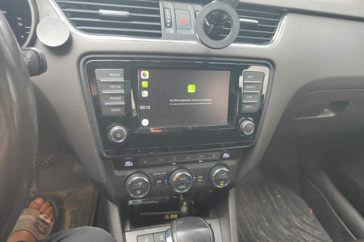Used Skoda Octavia 2018 Station Wagon TSI280 DSG Flagship Edition Audio And AC Panel