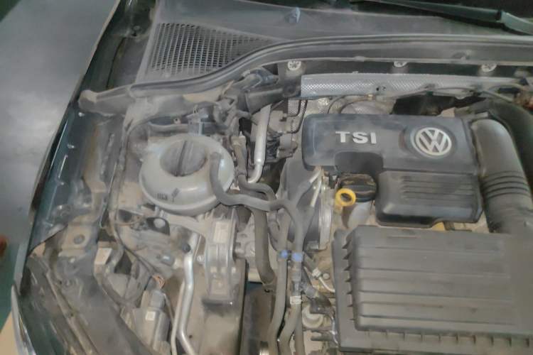 Used Skoda Octavia 2018 TSI280 DSG Luxury Edition Engine Bay Right