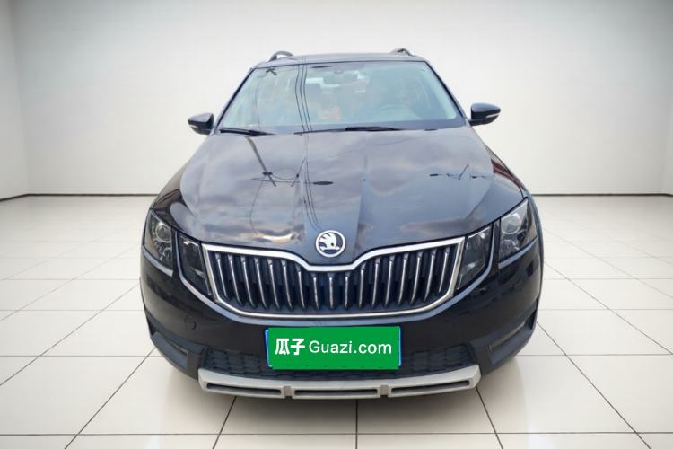 Used Skoda Octavia 2018 Station Wagon TSI230 DSG Luxury Edition Exterior 1
