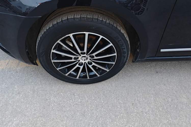 Used Skoda Octavia 2018 1.6L Automatic Luxury Edition Exterior 4