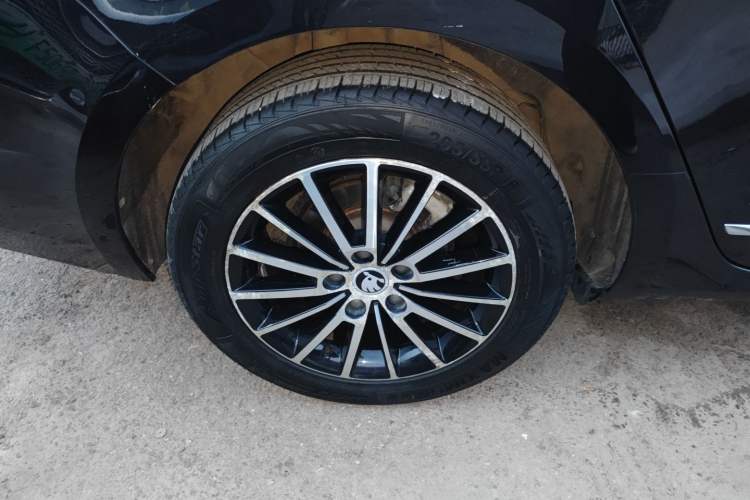 Used Skoda Octavia 2018 1.6L Automatic Luxury Edition Exterior 5