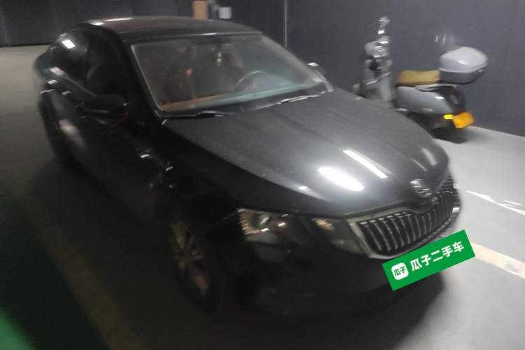 Used Skoda Octavia 2018 TSI230 DSG Comfort Edition Front Right 45 Deg