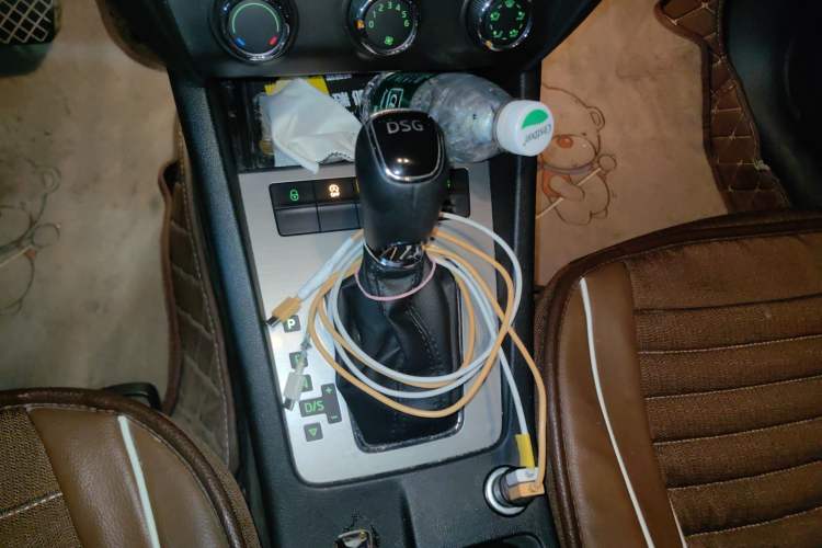 Used Skoda Octavia 2018 TSI280 DSG Luxury Edition Gear Lever