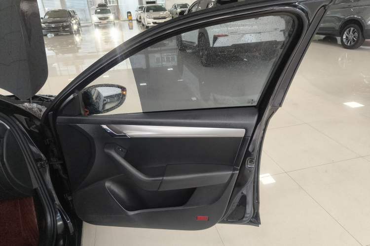 Used Skoda Octavia 2018 TSI230 DSG Luxury Edition Interior 5