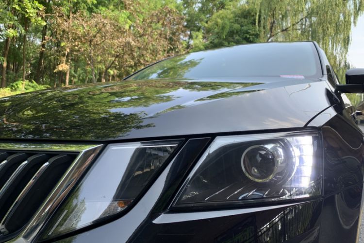 Used Skoda Octavia 2018 TSI230 DSG Comfort Edition Left Front Headlight