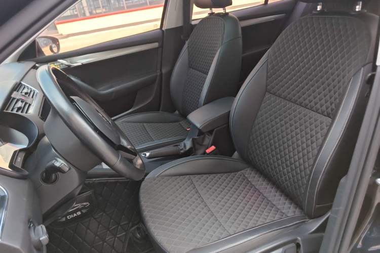 Used Skoda Octavia 2018 TSI280 DSG Luxury Edition Left Front Seat