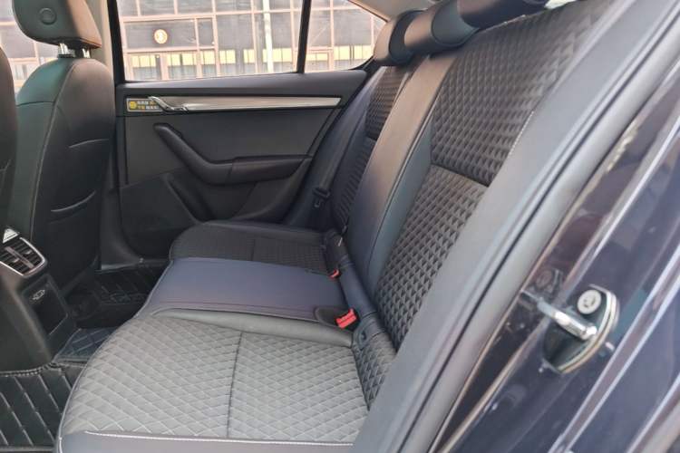 Used Skoda Octavia 2018 TSI280 DSG Luxury Edition Left Rear Seat