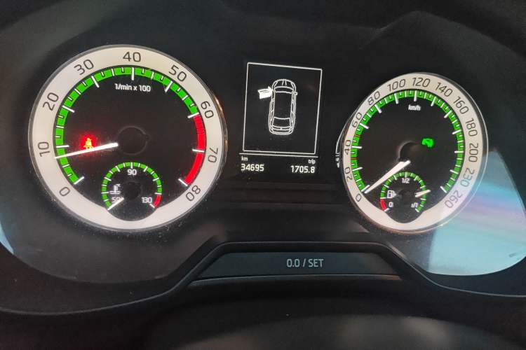 Used Skoda Octavia 2018 Station Wagon TSI280 DSG Flagship Edition Odometer Close Up