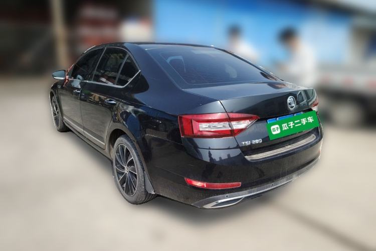 Used Skoda Octavia 2018 TSI280 DSG Luxury Edition Rear Left 45 Deg