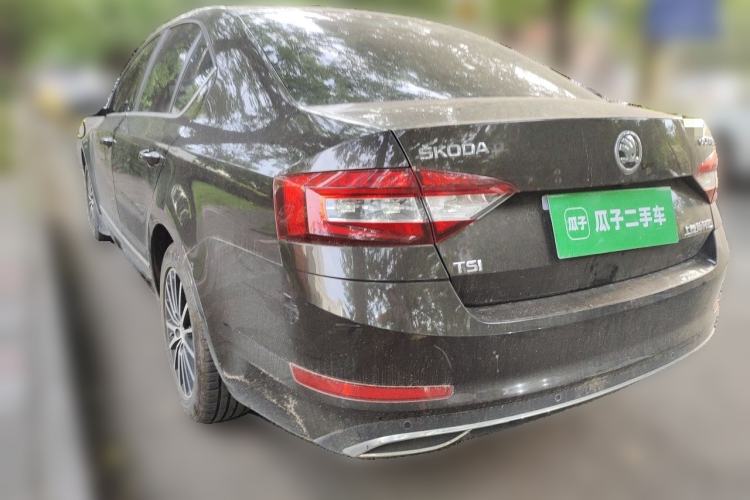 Used Skoda Octavia 2018 TSI230 DSG Luxury Edition Rear Left 45 Deg
