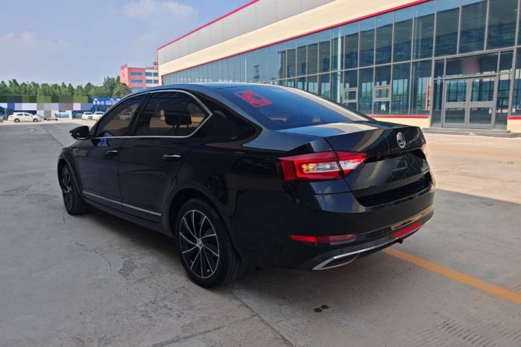 Used Skoda Octavia 2018 TSI280 DSG Luxury Edition Rear Left 45 Deg
