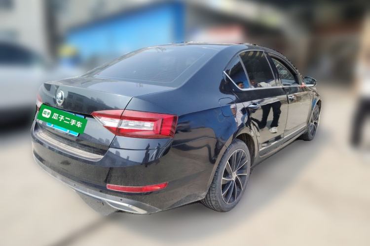 Used Skoda Octavia 2018 TSI280 DSG Luxury Edition Rear Right 45 Deg