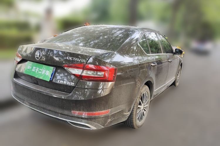 Used Skoda Octavia 2018 TSI230 DSG Luxury Edition Rear Right 45 Deg