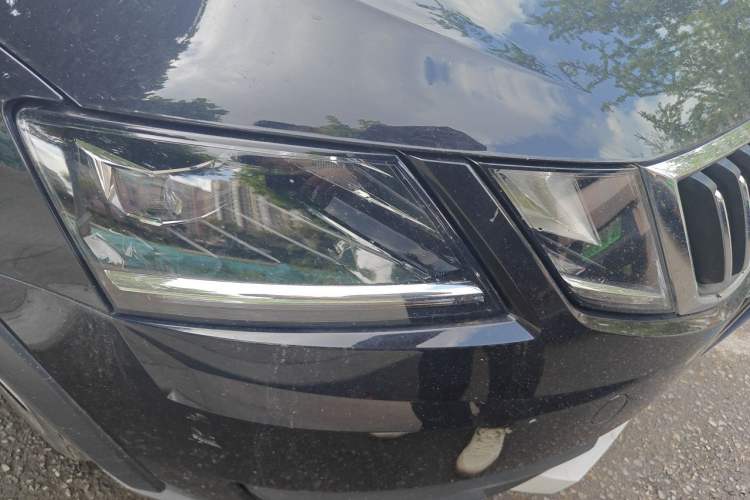 Used Skoda Octavia 2018 Station Wagon TSI280 DSG Flagship Edition Right Front Headlight