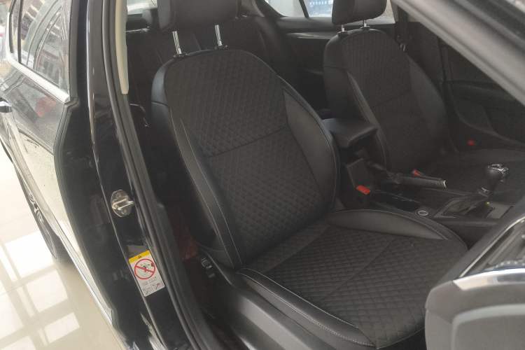 Used Skoda Octavia 2018 TSI230 DSG Luxury Edition Right Front Seat