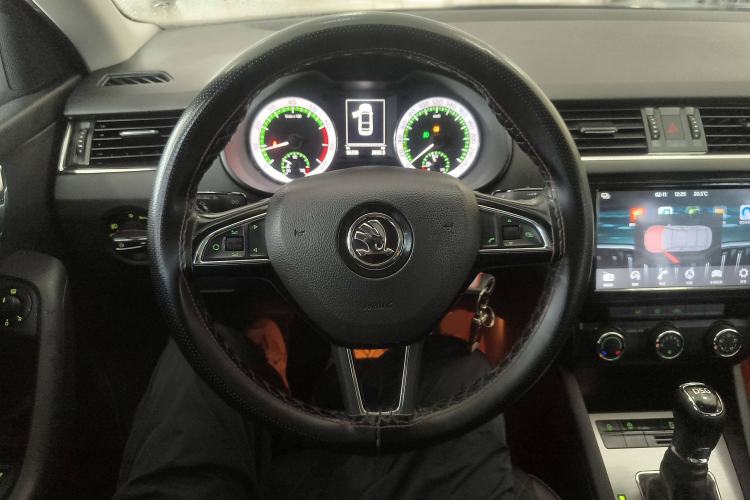 Used Skoda Octavia 2018 TSI230 DSG Luxury Edition Steering Wheel