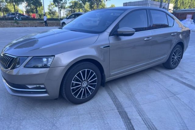Used Skoda Octavia 2018 TSI230 DSG Luxury Edition